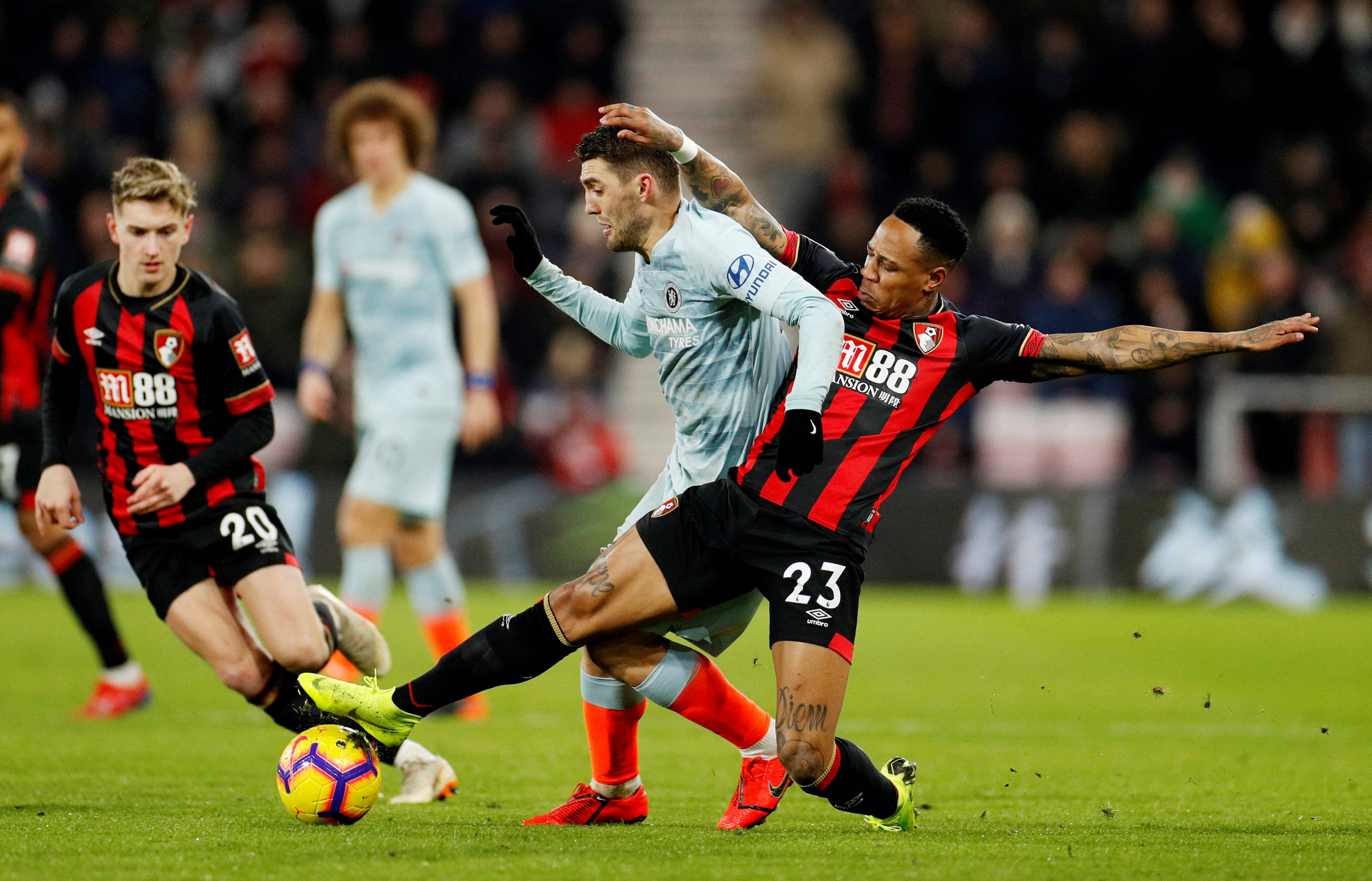 切尔西连续大比分获胜，积分居高