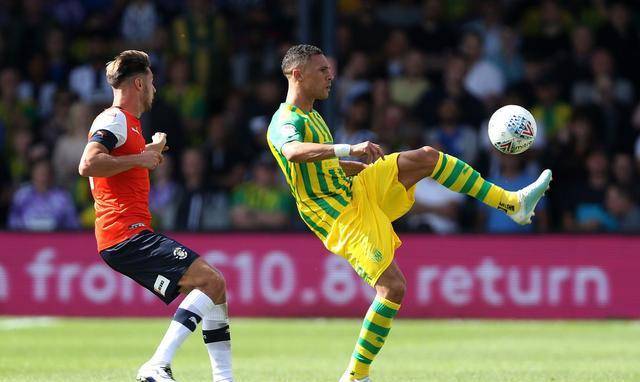 热刺主场逼平诺维奇，积分持平对手