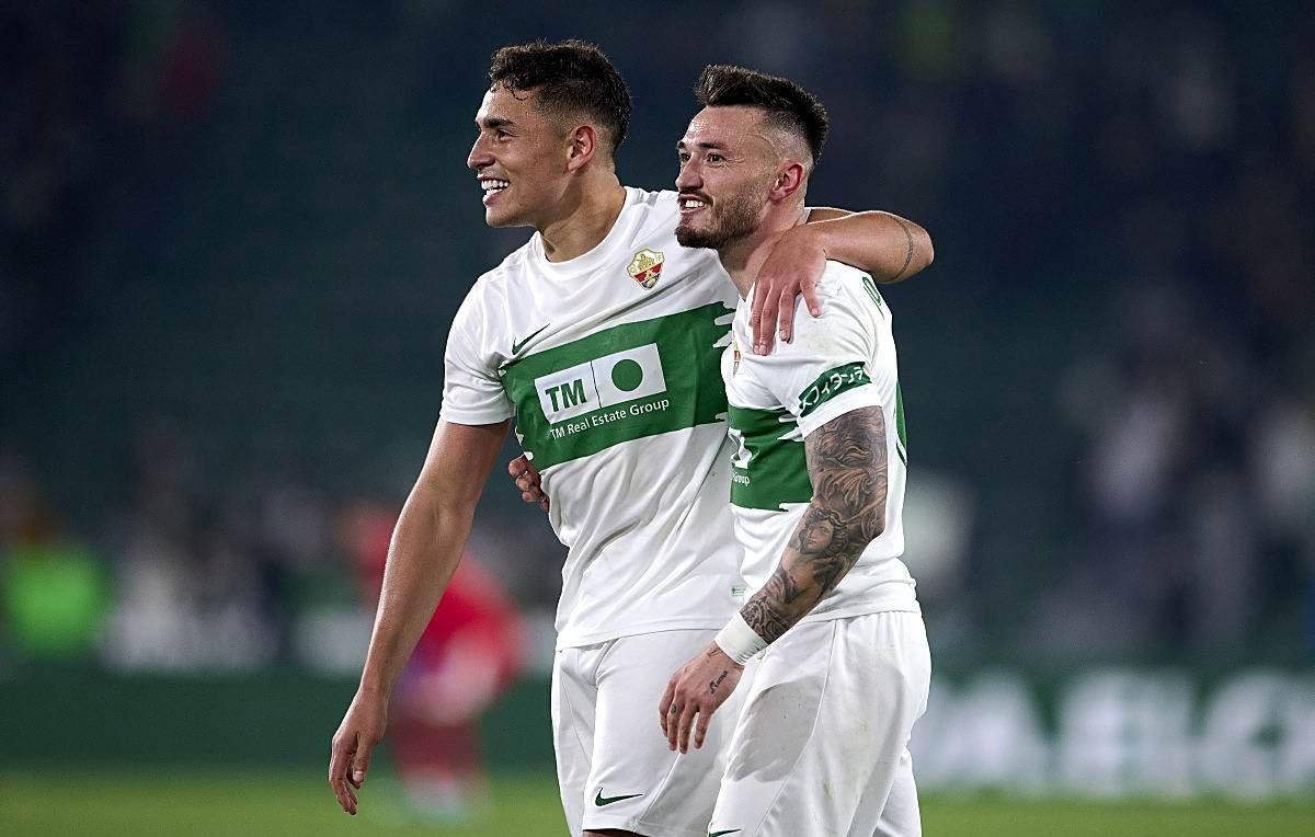 开云体育官网-塞维利亚主场困难取胜,守住三分