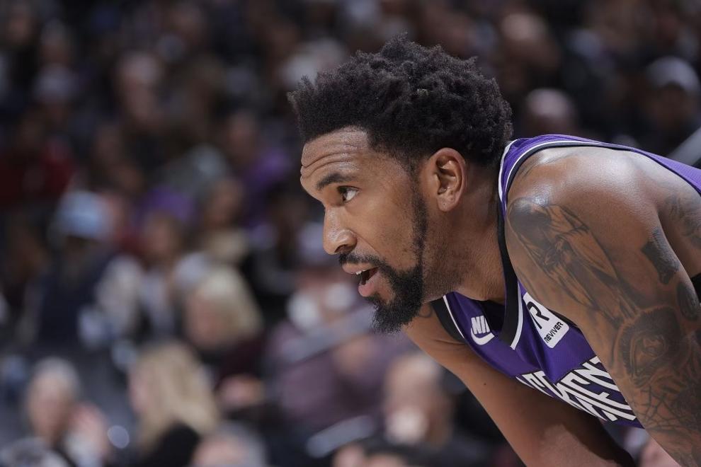 包含猛龙击败凯尔特人，保持不败战绩，西区豪强的词条