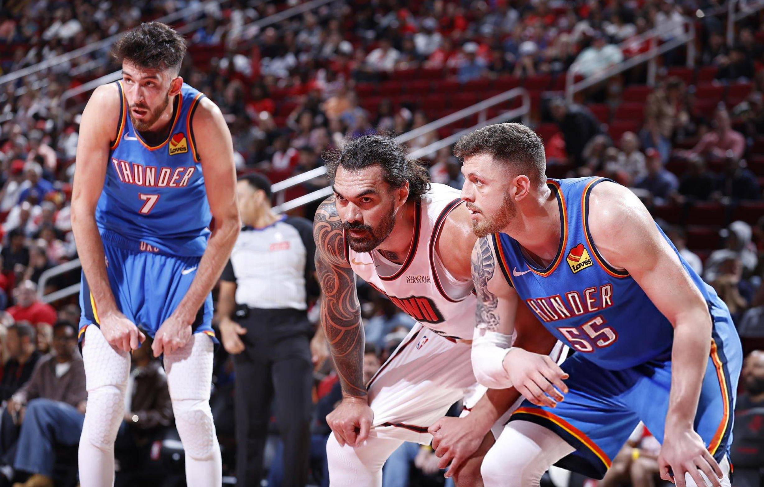 冷门频出！篮球战况跌宕起伏的简单介绍