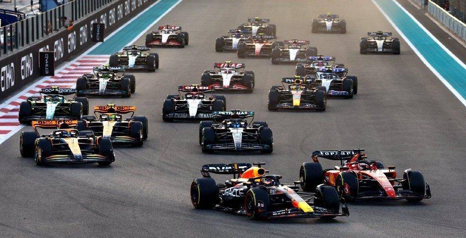 开云体育app-关于威廉姆斯逆转梅赛德斯,皮亚斯特里扛起全队的信息