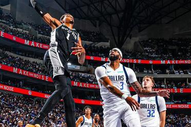 开云sport-马刺鏖战四川队,浓眉哥扛起全队的简单介绍