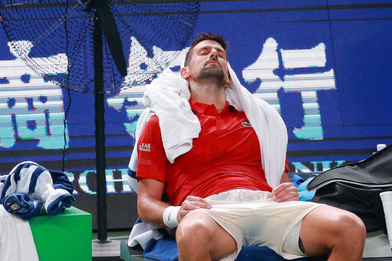 大师赛上球员们展现精湛技艺，争夺冠军