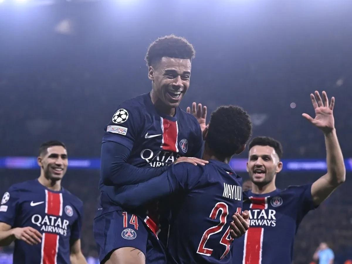 开云体育中国-曼联凭借客场进球淘汰巴黎圣日耳曼