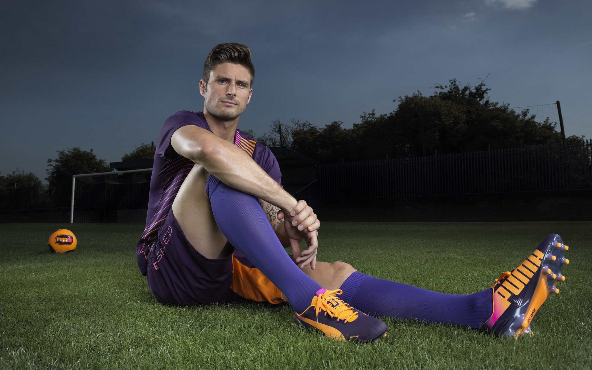 孤星与银河，久保建英的孤勇穿透力，如何映照葡萄牙的团队星光