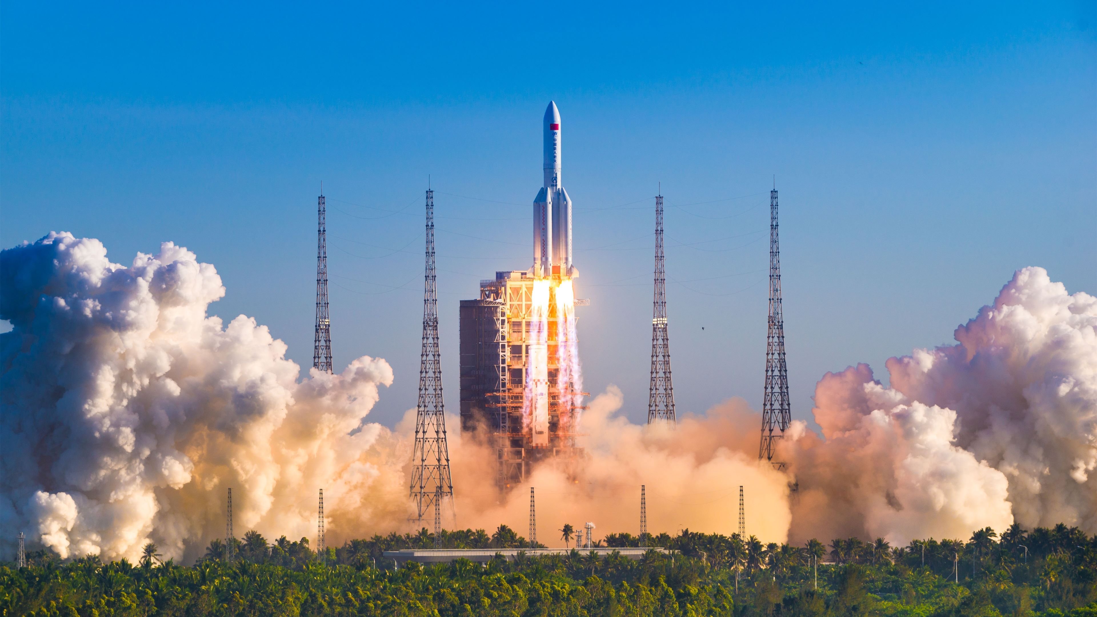 开云体育登录-夜色与烈焰，爱德华兹压制级贯穿F1年度争冠之夜，完成王座加冕