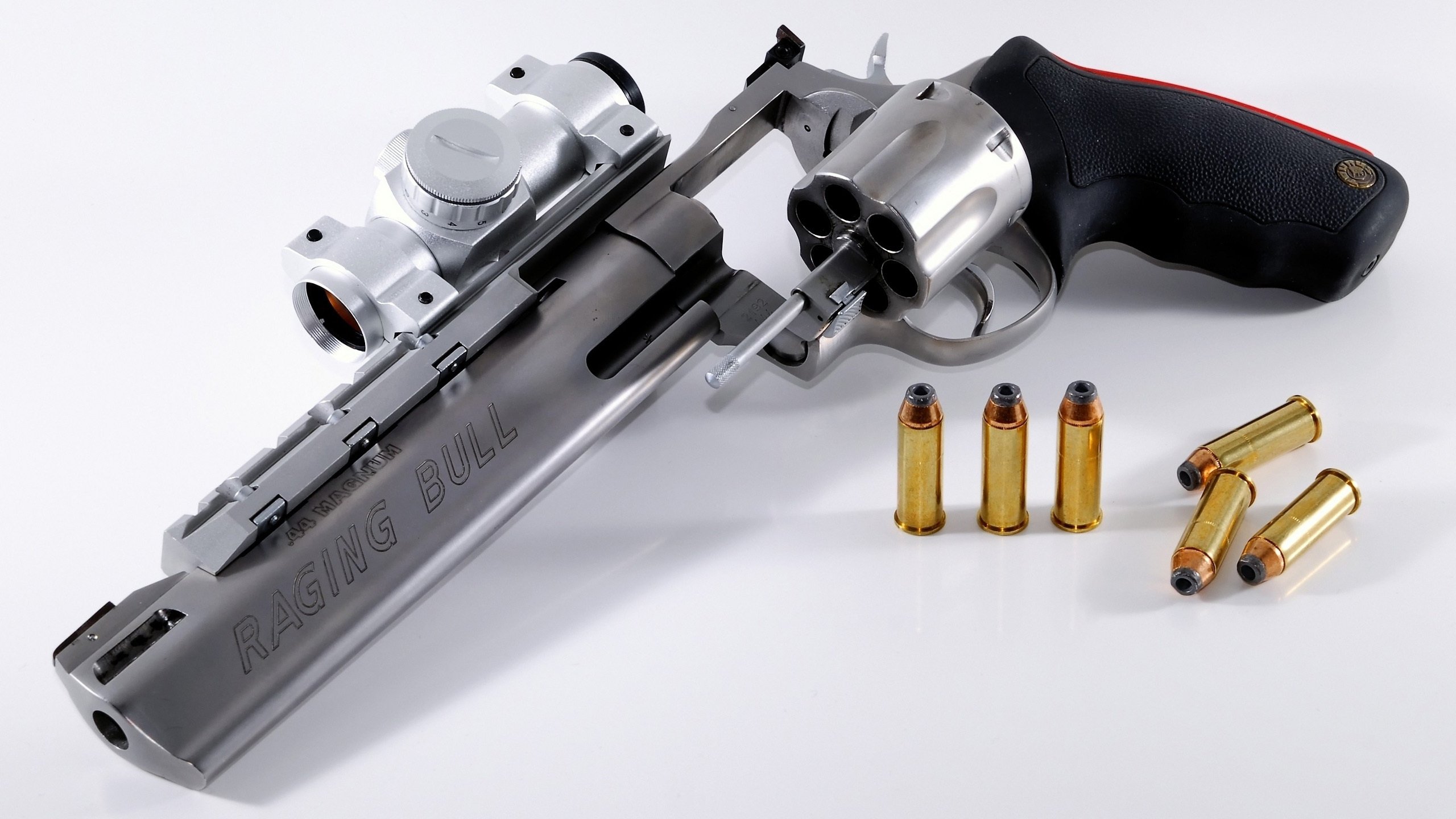 开云体育app-那不勒斯之翼击碎斯坦福桥，克瓦拉茨赫利亚闪耀，比利时黑马颠覆蓝军王朝